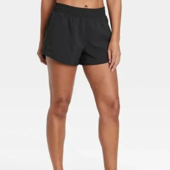 Women's Crinkle Tulip Run Shorts 3" - All in Motion™ Black XXL - Picture 4 of 8